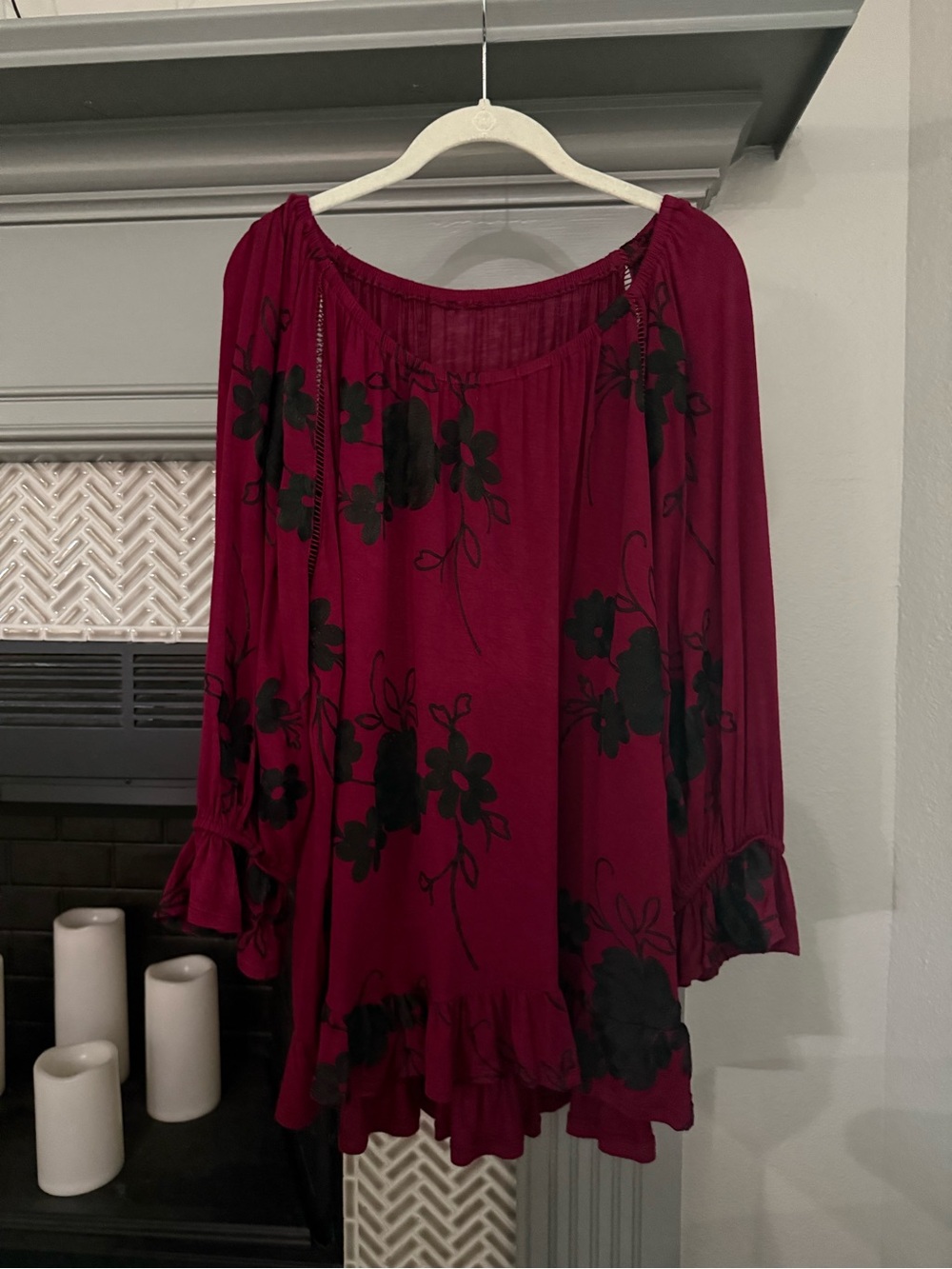 Burgundy Floral Ruffle Peasant Tunic, size 1X/2X